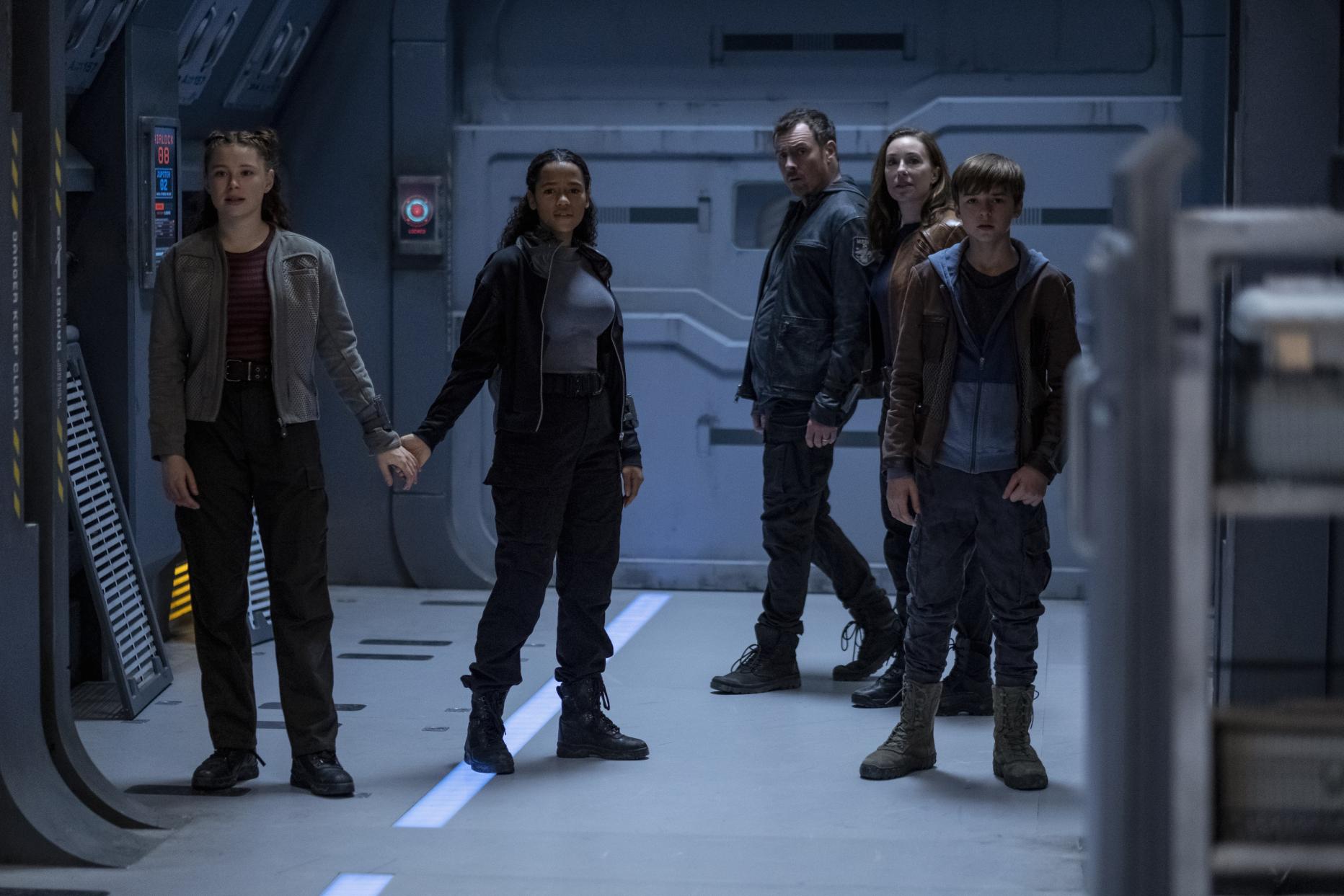 "Lost in Space" Finaler Trailer der SciFiSerie von Netflix film.at