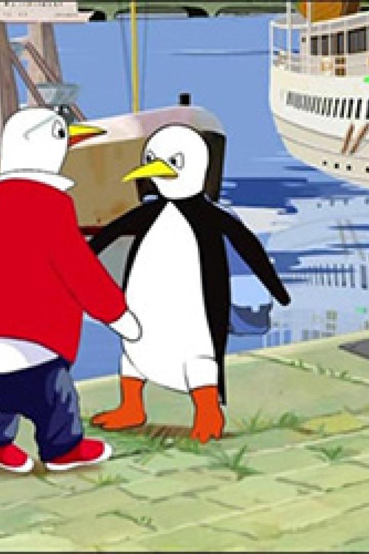Eine animierte Szene mit vier Pinguinfiguren an einem Kai mit einem Schiff im Hintergrund.