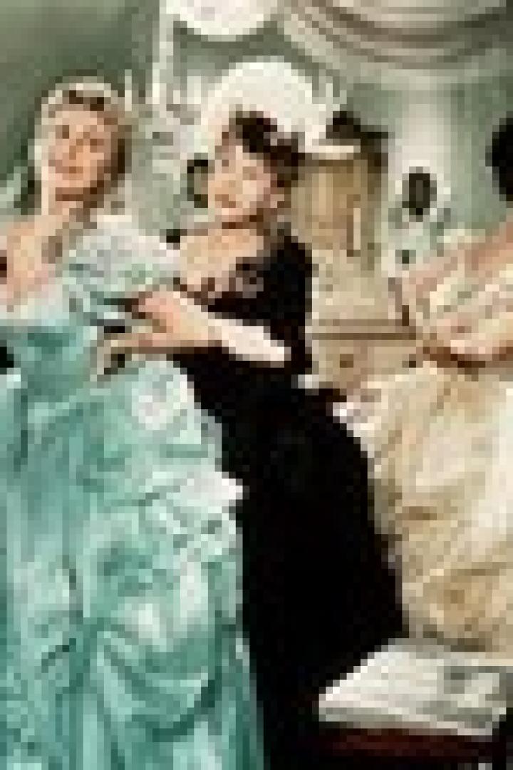 Drei Frauen in historischen Kleidern posieren in einem opulenten Raum.