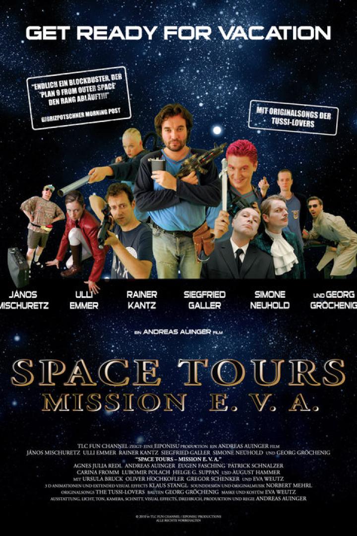 Das Filmplakat für „Space Tours: Mission E.V.A.“ zeigt eine Gruppe bewaffneter Personen vor einem Sternenhintergrund.