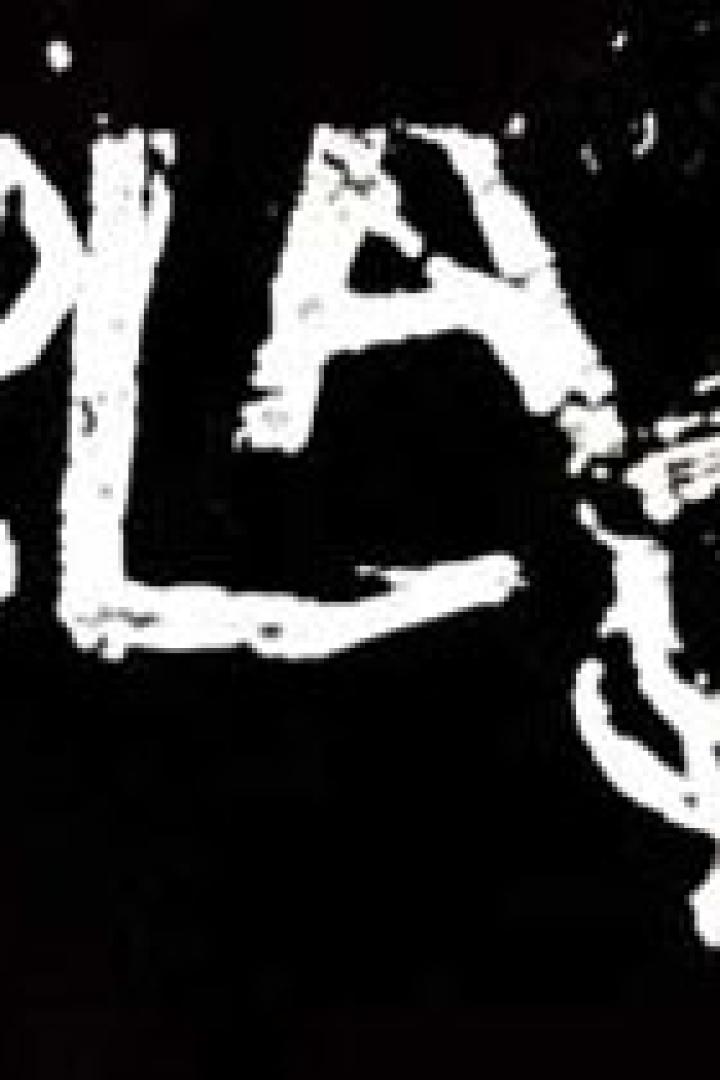 Das Wort „Black“ ist in weißer Farbe auf einen schwarzen Hintergrund geschrieben.