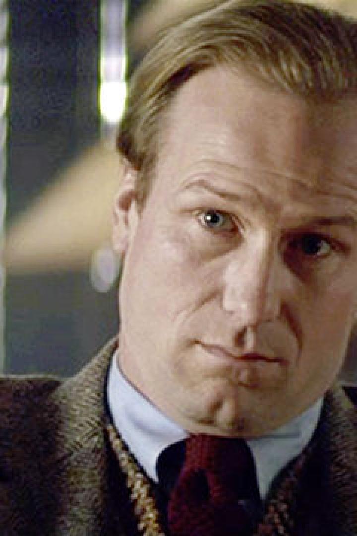 Ein Porträt des Schauspielers William Hurt.