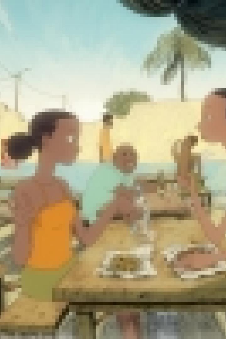 Ein Paar sitzt an einem Tisch im Freien und isst.