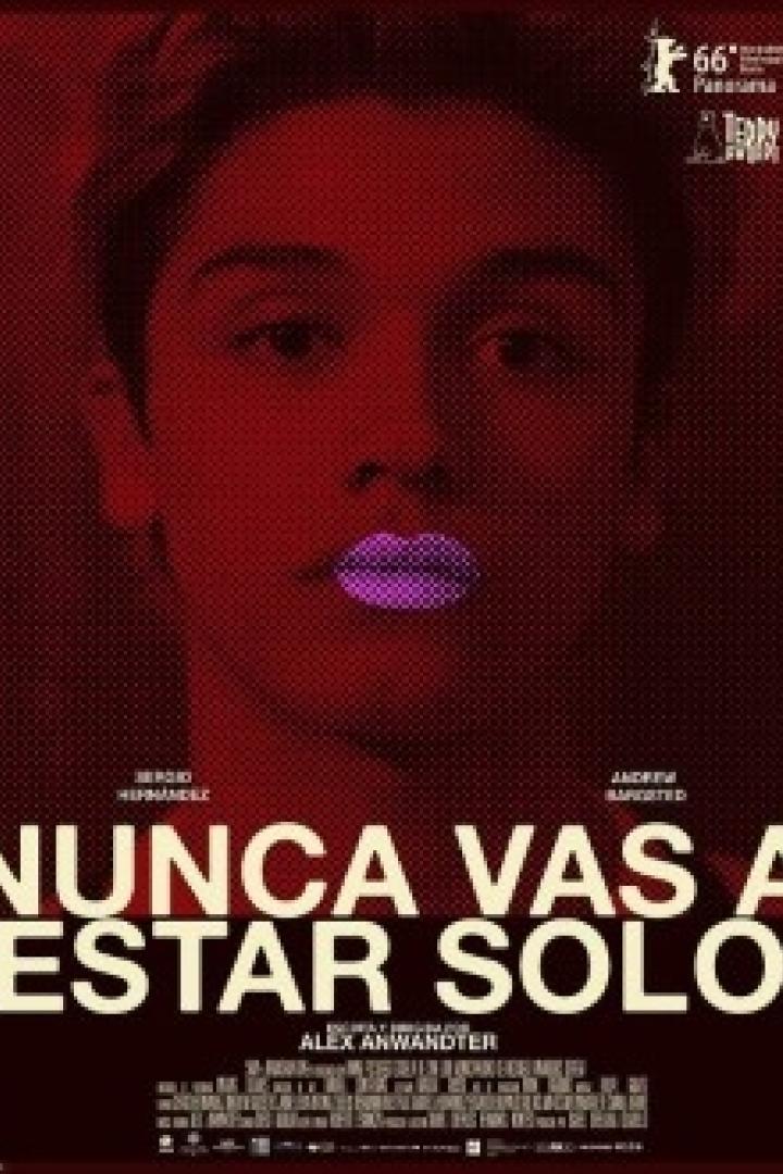 Das Filmplakat für „Nunca vas a estar solo“ zeigt ein Gesicht mit lila Lippen.