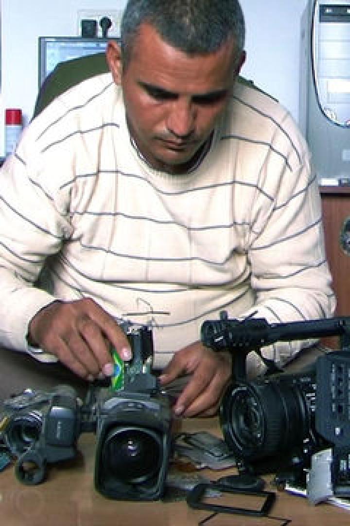 5 Broken Cameras