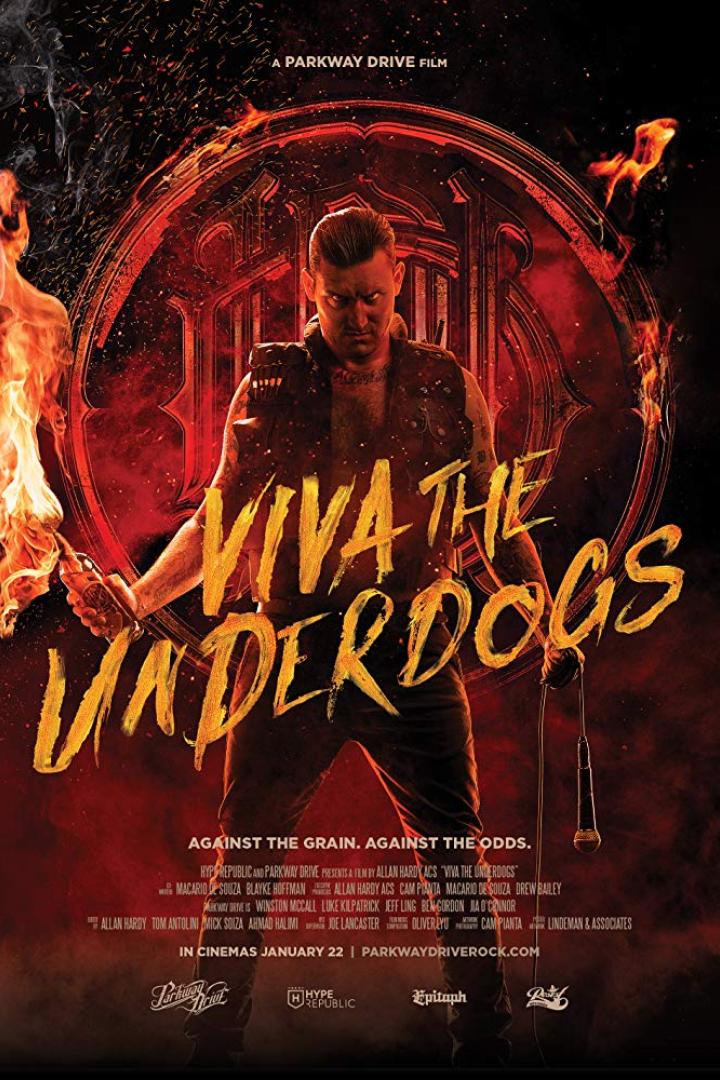 Das Filmplakat für „Viva the Underdogs“ zeigt einen Mann mit einem Molotowcocktail und einem Mikrofon.