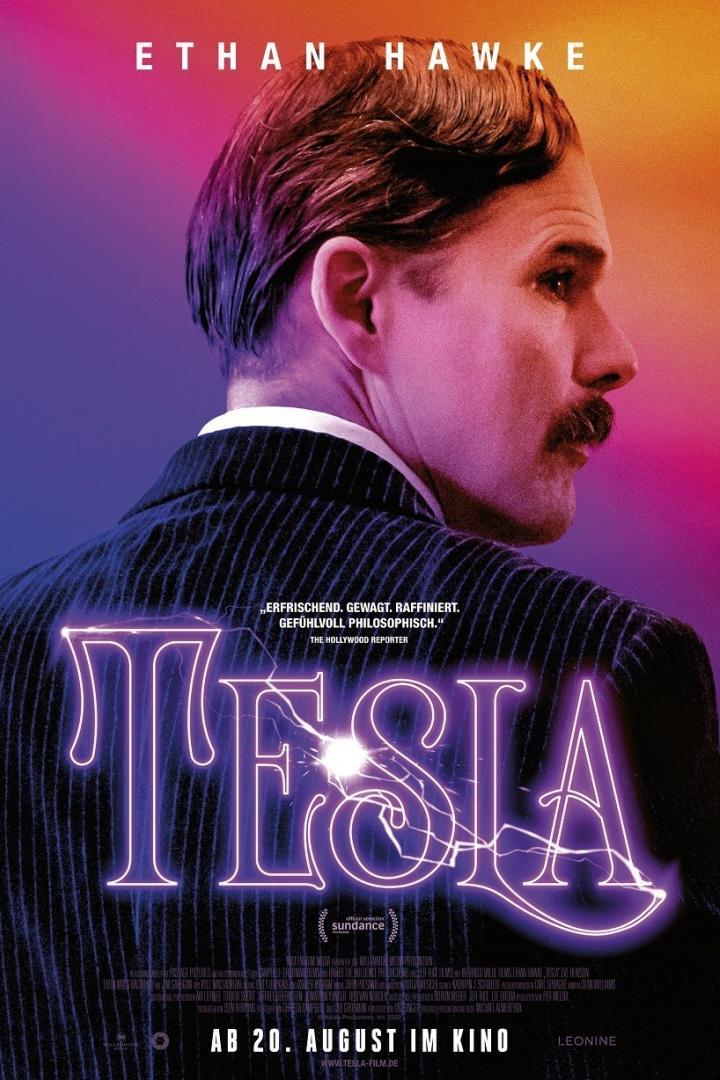 Das Filmplakat für „Tesla“ zeigt Ethan Hawke in der Rolle des Nikola Tesla.
