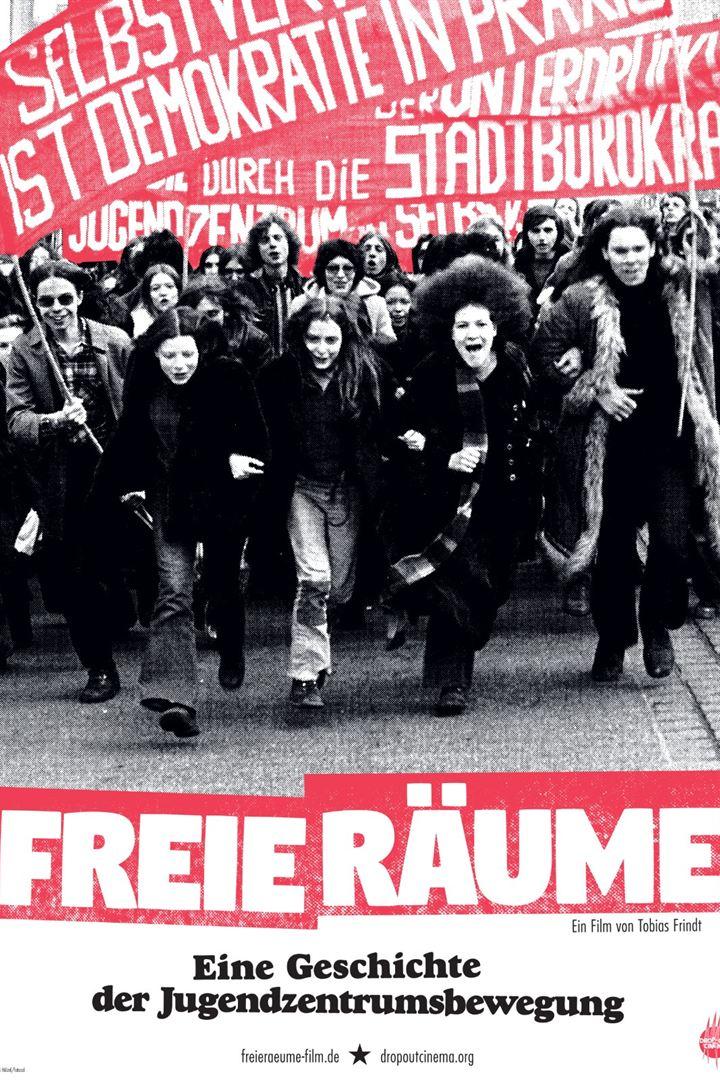 Das Filmplakat für „Freie Räume“ zeigt eine Demonstration der Jugendzentrumsbewegung.