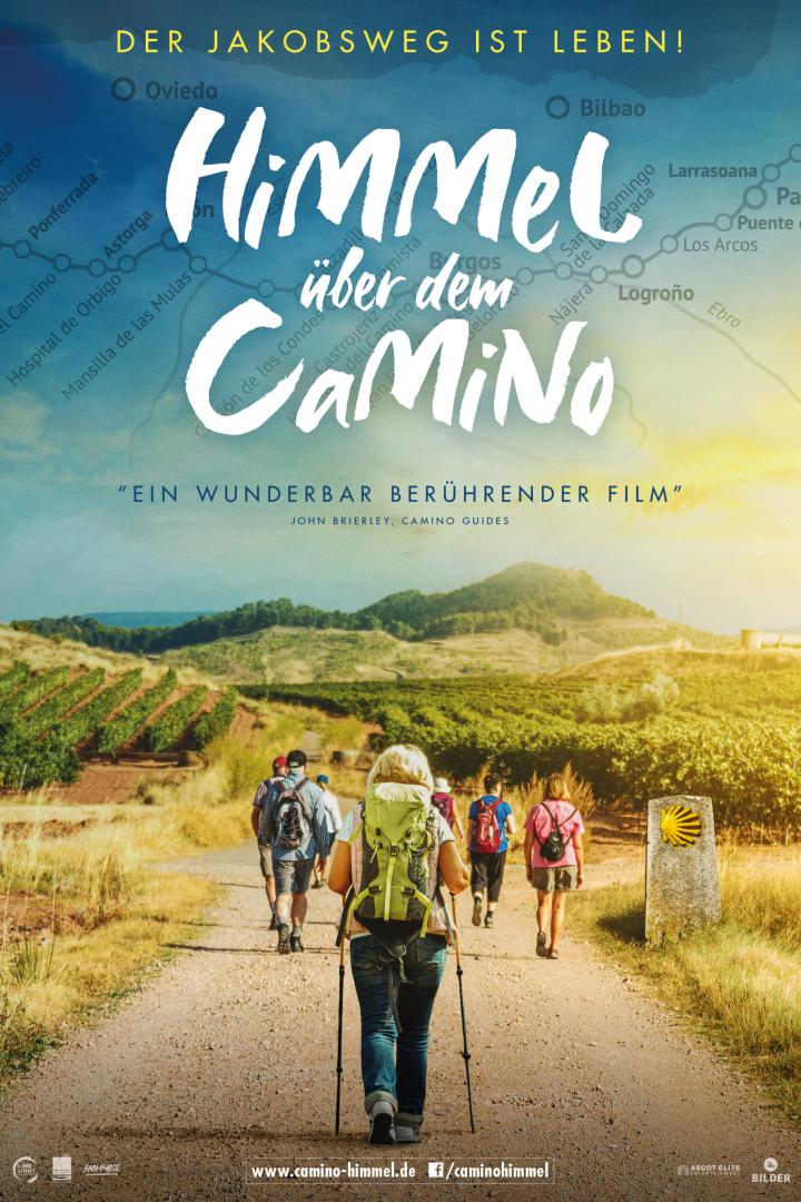 Das Filmplakat für „Himmel über dem Camino“ zeigt Wanderer auf dem Jakobsweg.