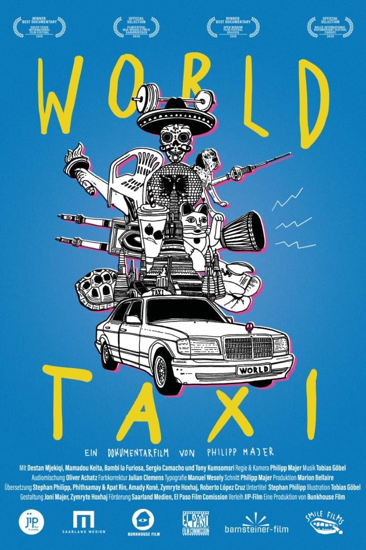 Das Filmplakat für „World Taxi“ zeigt einen mit Objekten beladenen Mercedes vor blauem Hintergrund.