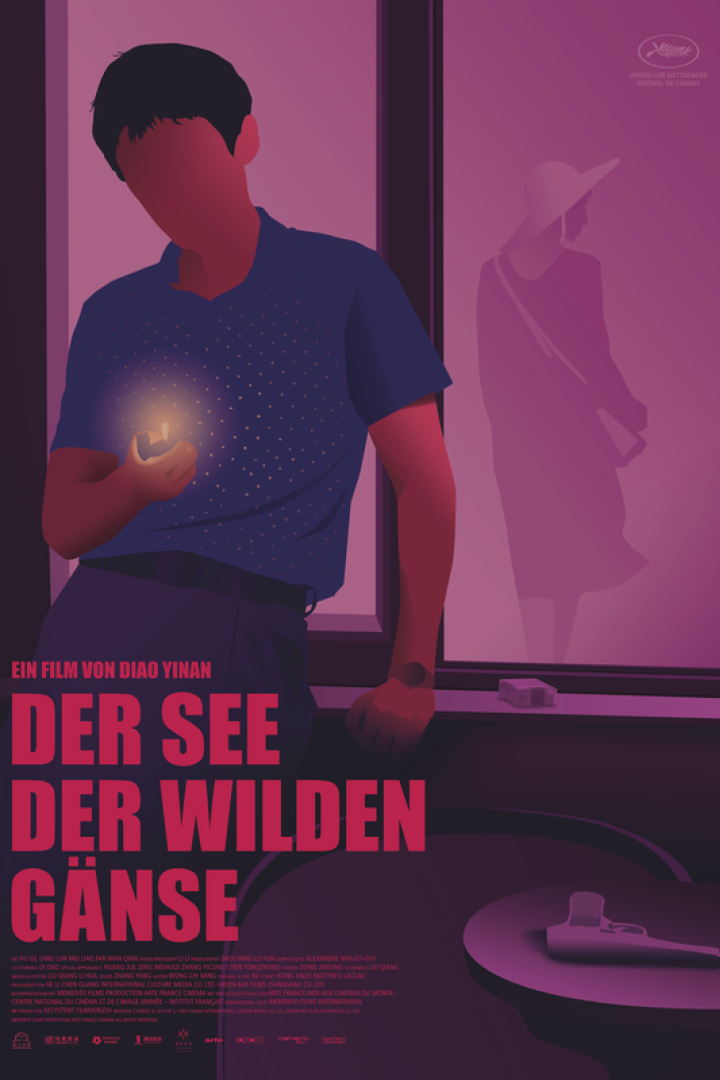 Filmplakat für „Der See der wilden Gänse“ mit einem Mann, der ein Streichholz anzündet.