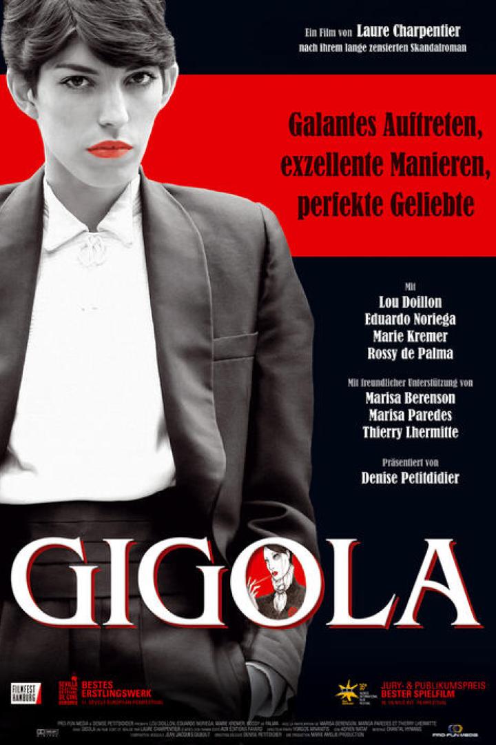 Das Filmplakat für „Gigola“ zeigt Lou Doillon in einem Herrenanzug.