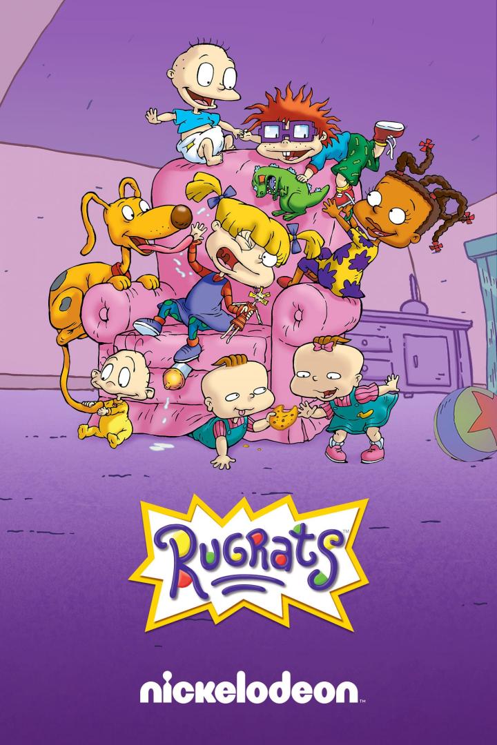 Die Rugrats-Charaktere spielen auf und um einen rosa Sessel herum.