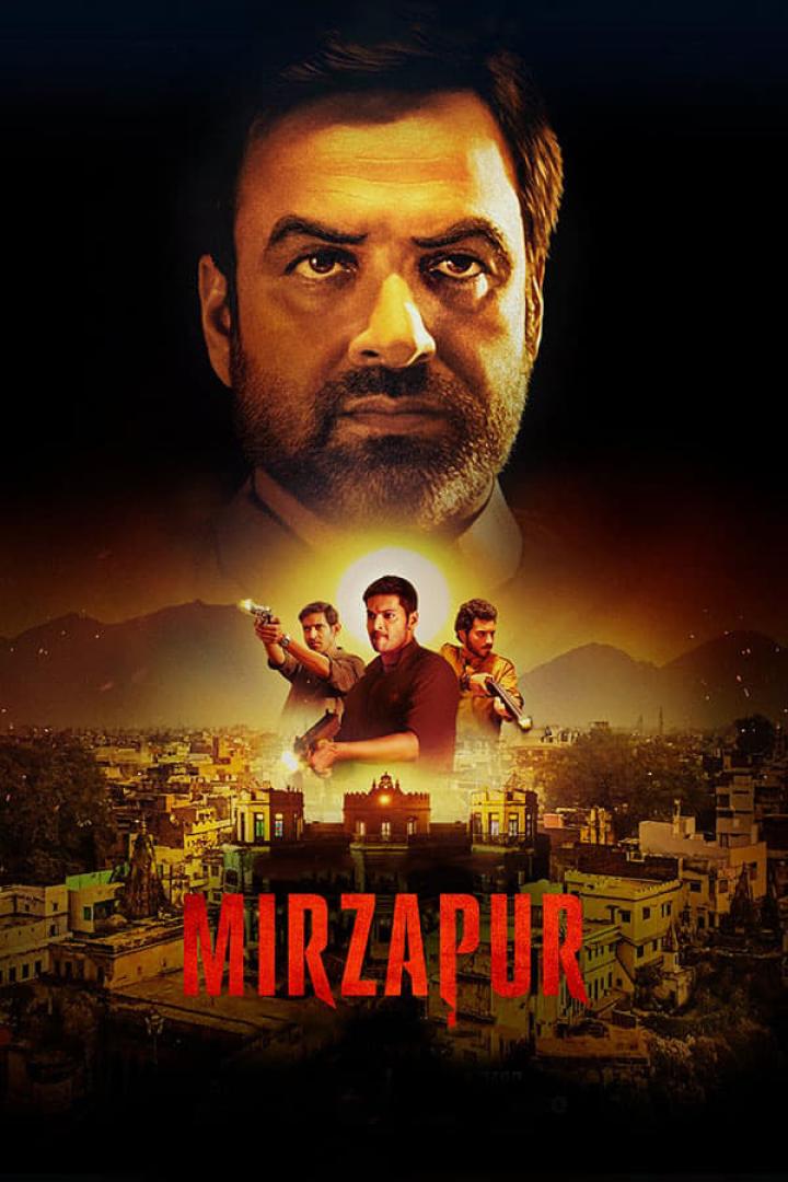 Das Filmplakat für „Mirzapur“ zeigt einen Mann über einer Stadt und drei Männer mit Waffen.