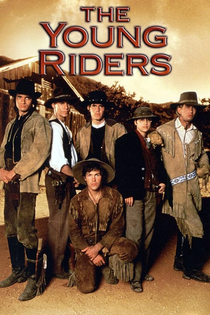 Das Filmplakat für „The Young Riders“ zeigt sechs junge Männer in Westernkleidung.