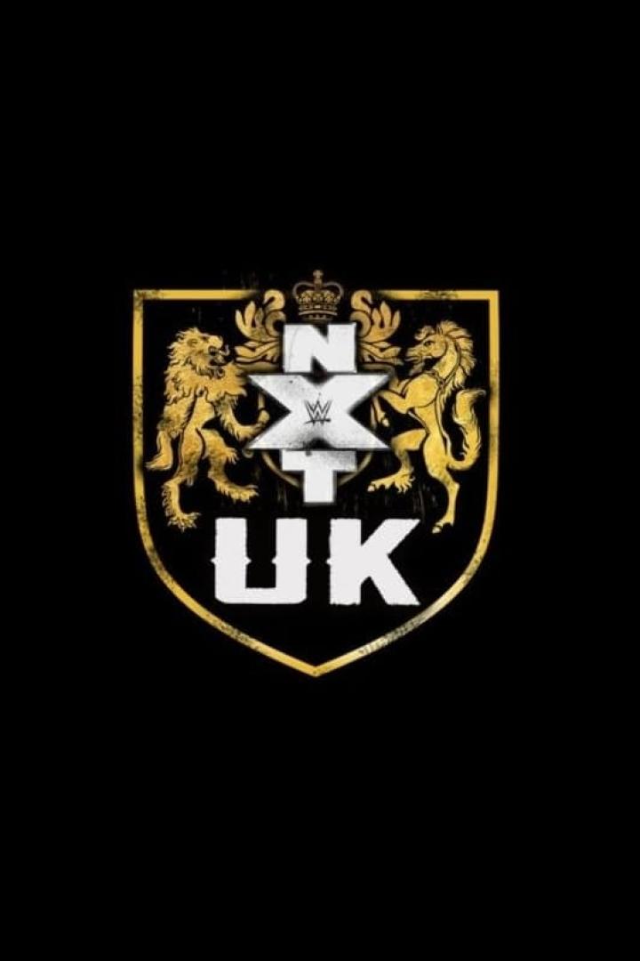 Das Logo von WWE NXT UK mit einem Wappen, Löwen und einer Krone.