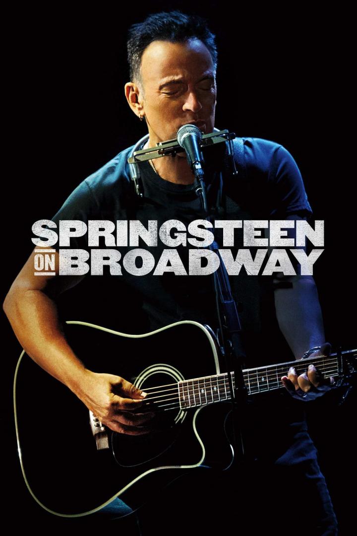 Bruce Springsteen spielt Gitarre und singt bei „Springsteen on Broadway“.