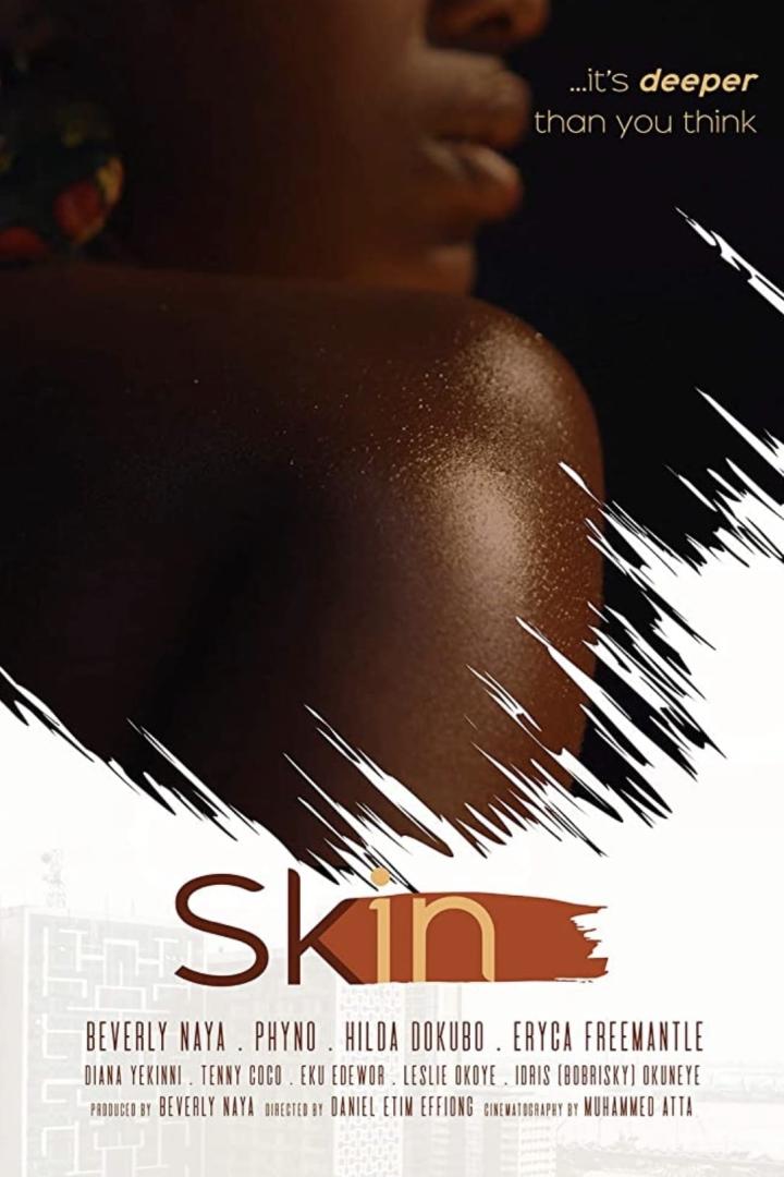 Das Filmplakat für „Skin“ zeigt eine Frau und den Titel des Films.