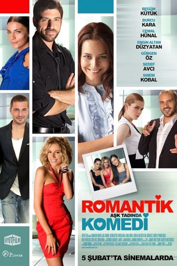 Das Filmplakat für „Romantik Komedi“ zeigt die Hauptdarsteller des Films.