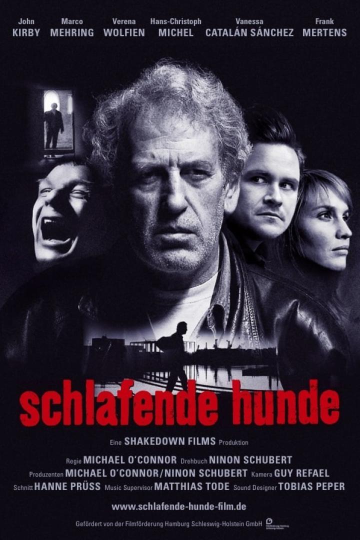 Das Filmplakat für „Schlafende Hunde“ zeigt mehrere Schauspieler vor einem dunklen Hintergrund.