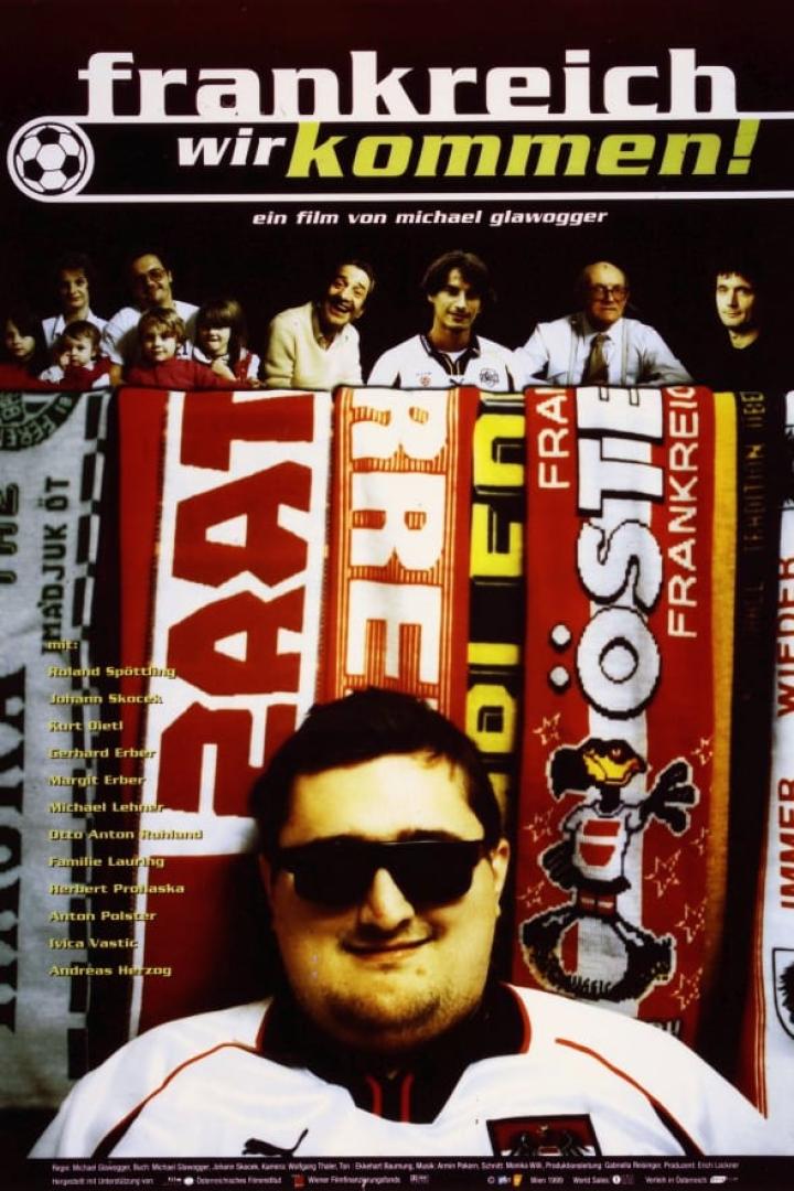 Das Filmplakat zu „Frankreich, wir kommen!“ zeigt Fans und den Schriftzug des Filmtitels.