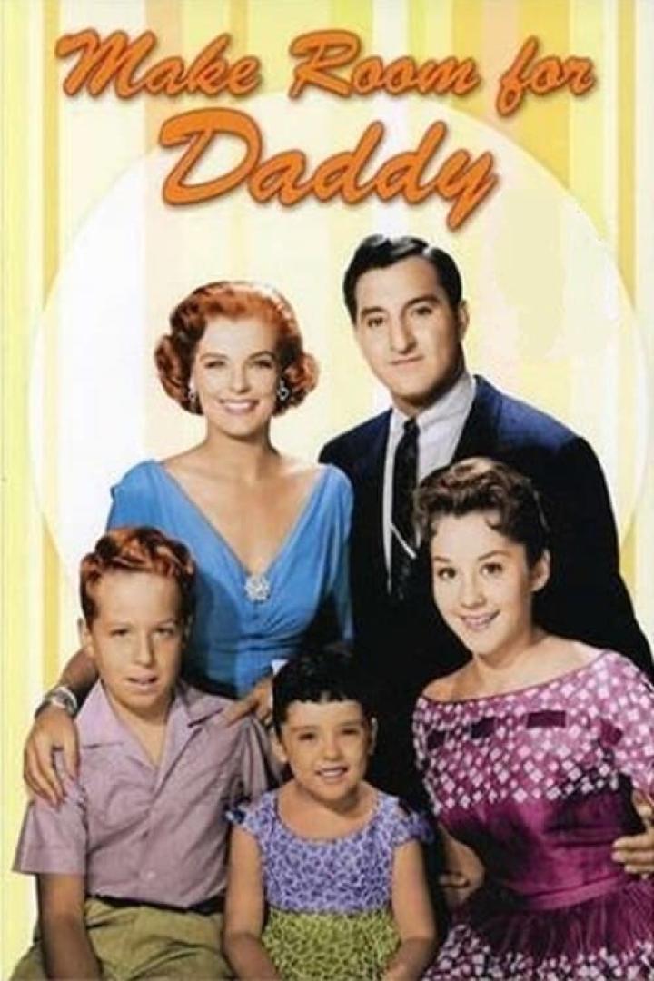 Das Familienporträt der Besetzung der Fernsehserie „Make Room for Daddy“.