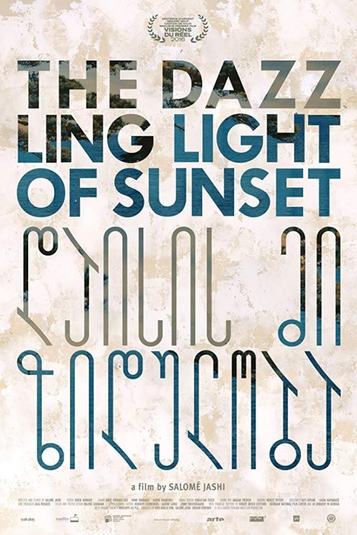 Das Filmplakat für „The Dazzling Light of Sunset“ von Salomé Jashi.