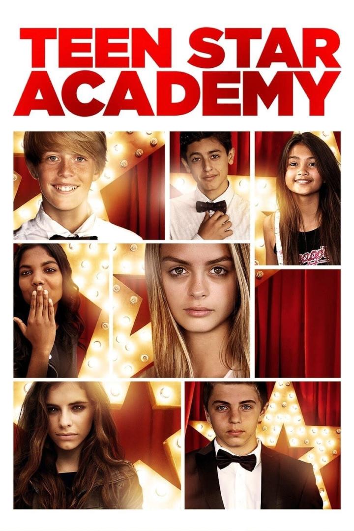 Das Filmplakat für „Teen Star Academy“ zeigt junge Darsteller vor einem roten Bühnenhintergrund.