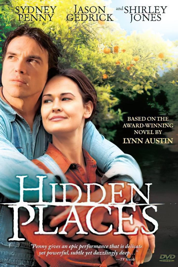 Das Filmplakat für „Hidden Places“ zeigt Sydney Penny und Jason Gedrick vor einem Orangenbaum.