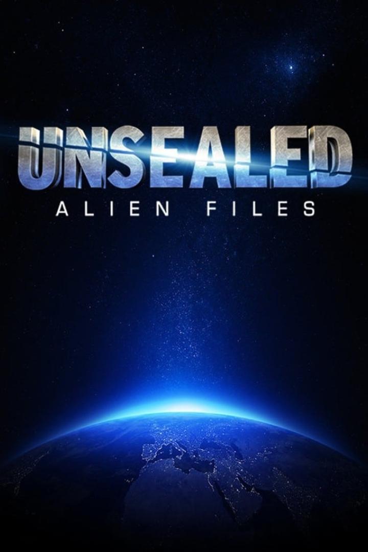 Das Titelbild der Serie „Unsealed: Alien Files“ über einer Ansicht der Erde aus dem Weltraum.