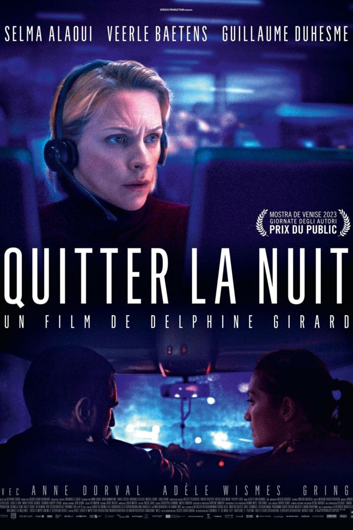 Das Filmplakat für „Quitter la Nuit“ zeigt Veerle Baetens als besorgte Frau mit Headset.