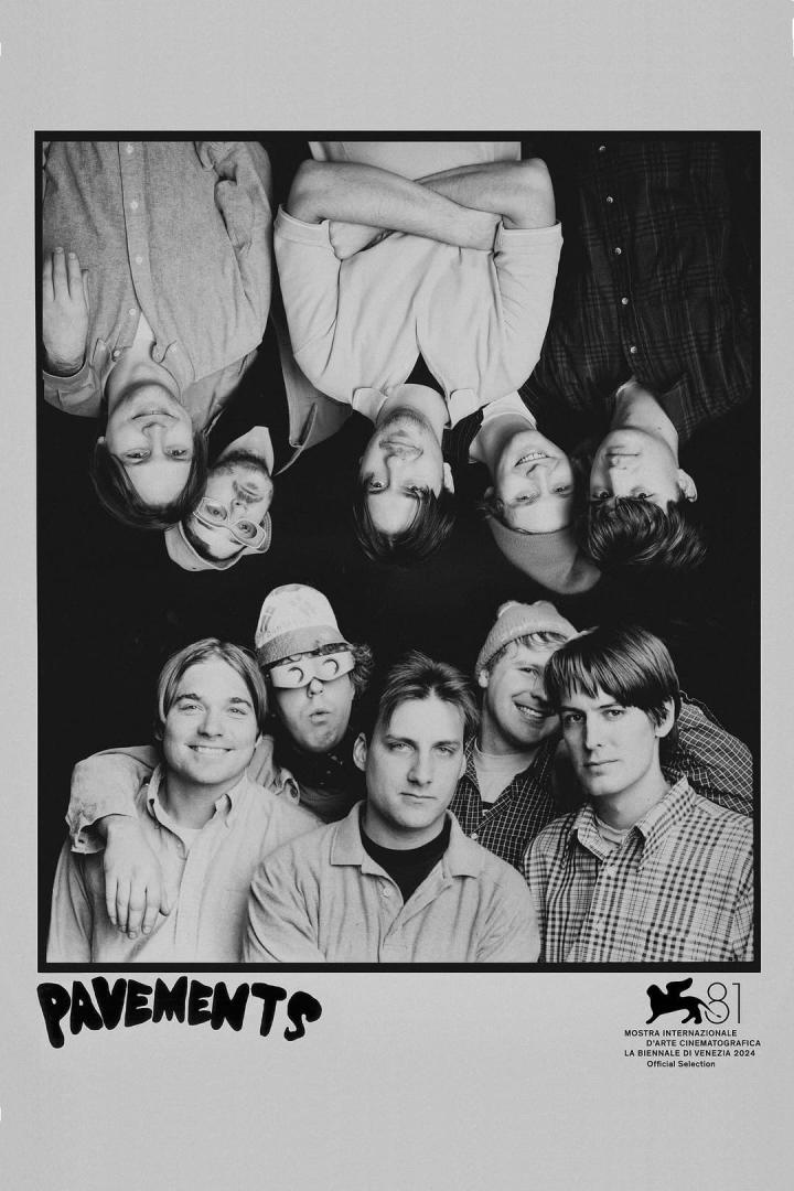 Schwarzweißfoto der Band Pavement, aufgenommen für die Filmfestspiele von Venedig 2024.
