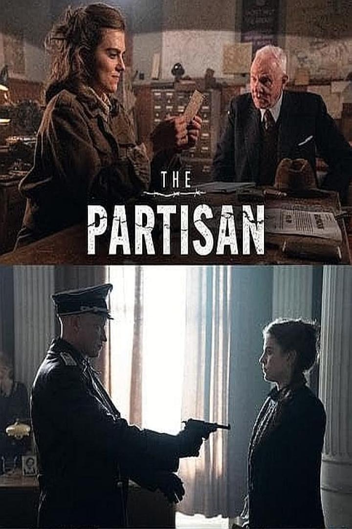 Das Filmplakat für „The Partisan“ zeigt eine Frau und einen Mann am Schreibtisch sowie eine Szene mit einer Waffe.