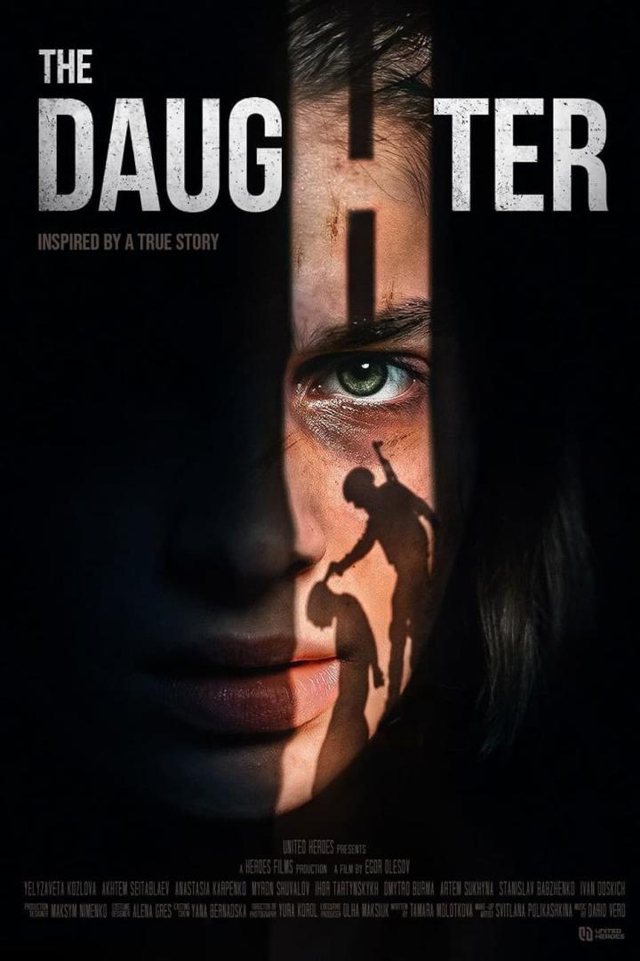 Das Filmplakat für „The Daughter“ zeigt das Gesicht eines jungen Mädchens mit einer bedrohlichen Silhouette.