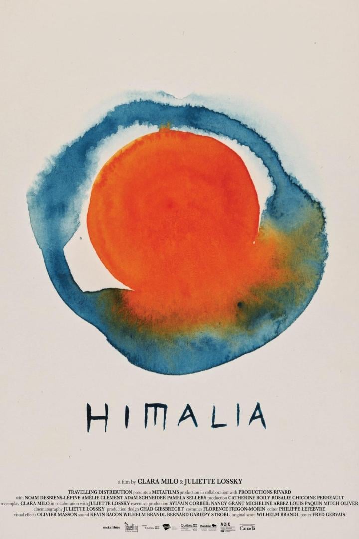 Das Filmplakat für „Himalia“ zeigt eine orangefarbene Kugel, die von einem blauen Farbring umgeben ist.