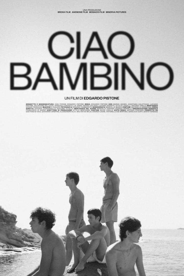 Das Filmplakat für „Ciao Bambino“ zeigt eine Gruppe junger Männer am Strand.