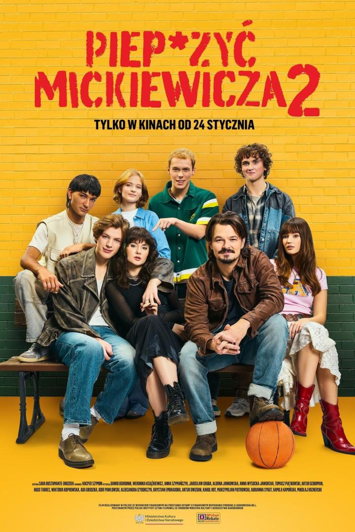 Das Filmplakat für „Piep*rzyć Mickiewicza 2“ zeigt die Besetzung vor einem gelben Hintergrund.