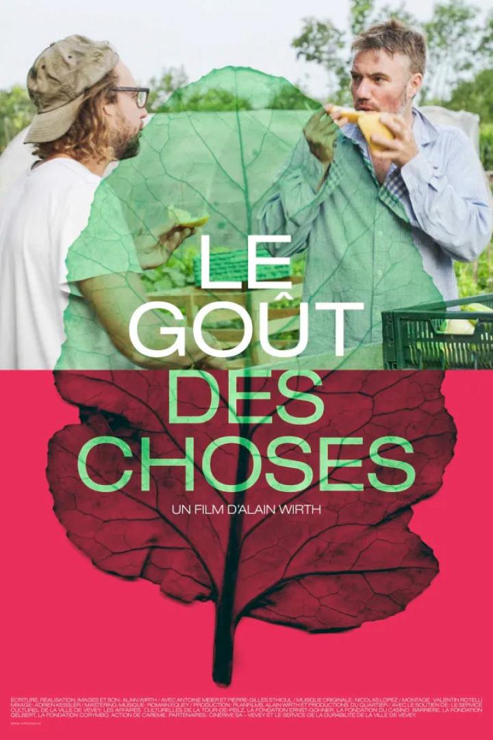 Das Filmplakat für „Le Goût des Choses“ zeigt zwei Männer, die im Garten Obst essen.