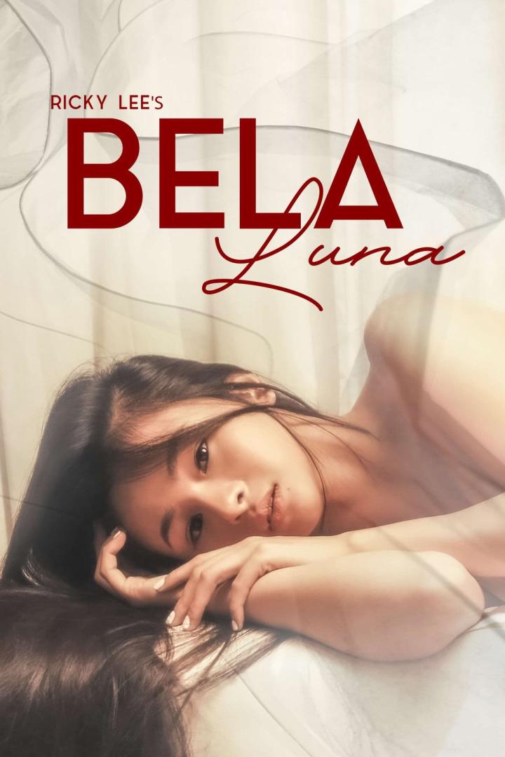 Das Filmplakat für Ricky Lees „Bela Luna“ zeigt eine junge Frau, die auf einem Bett liegt.