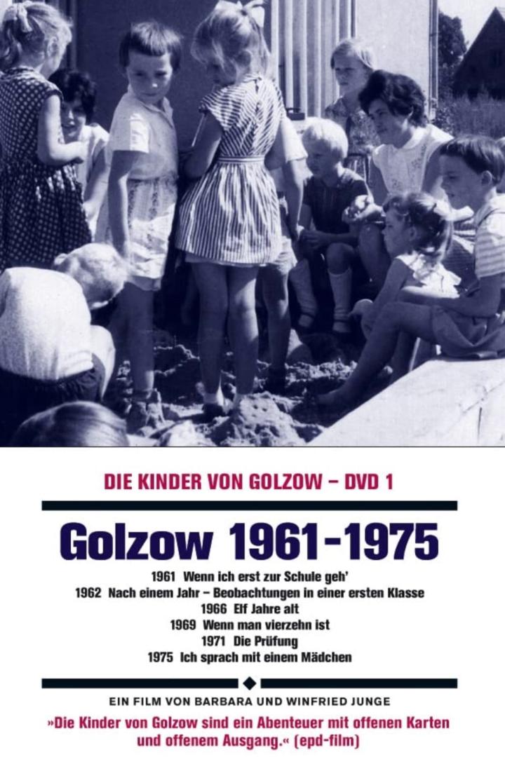 Das Cover der DVD „Die Kinder von Golzow“ zeigt eine Gruppe Kinder in Golzow zwischen 1961 und 1975.