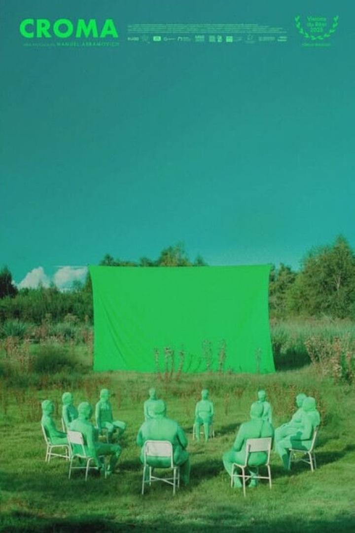 Das Filmplakat für „Croma“ zeigt eine Gruppe grün gekleideter Personen vor einer grünen Leinwand.