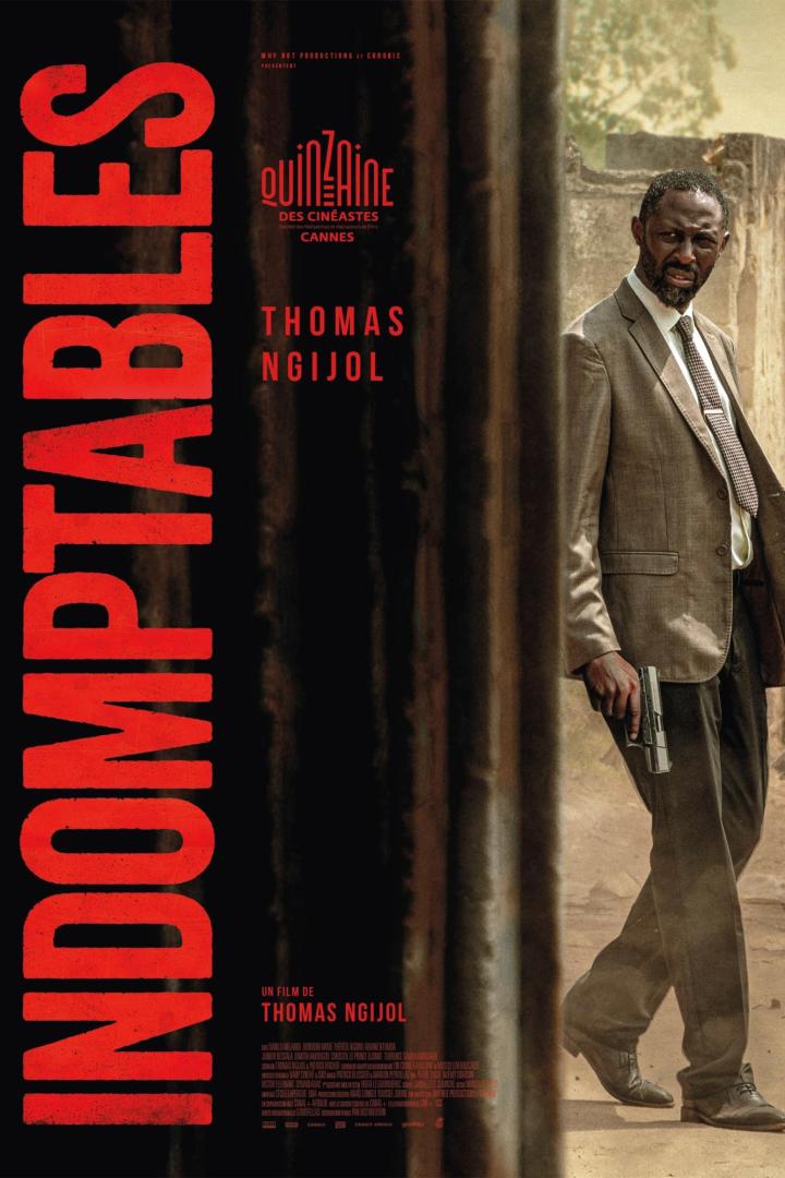 Ein Mann im Anzug geht mit einer Waffe in der Hand; Filmposter „Indomptables“.