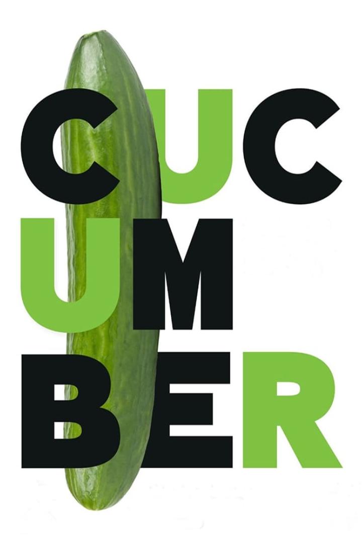 Ein grüner, ganzer Gurke vor dem Wort „Cucumber“.