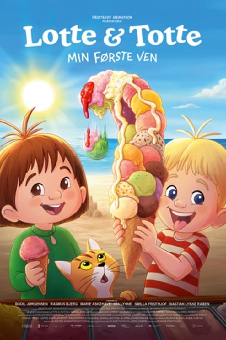 Das Filmplakat für „Lotte & Totte – Mein erster Freund“ zeigt zwei Kinder und eine riesige Eistüte am Strand.