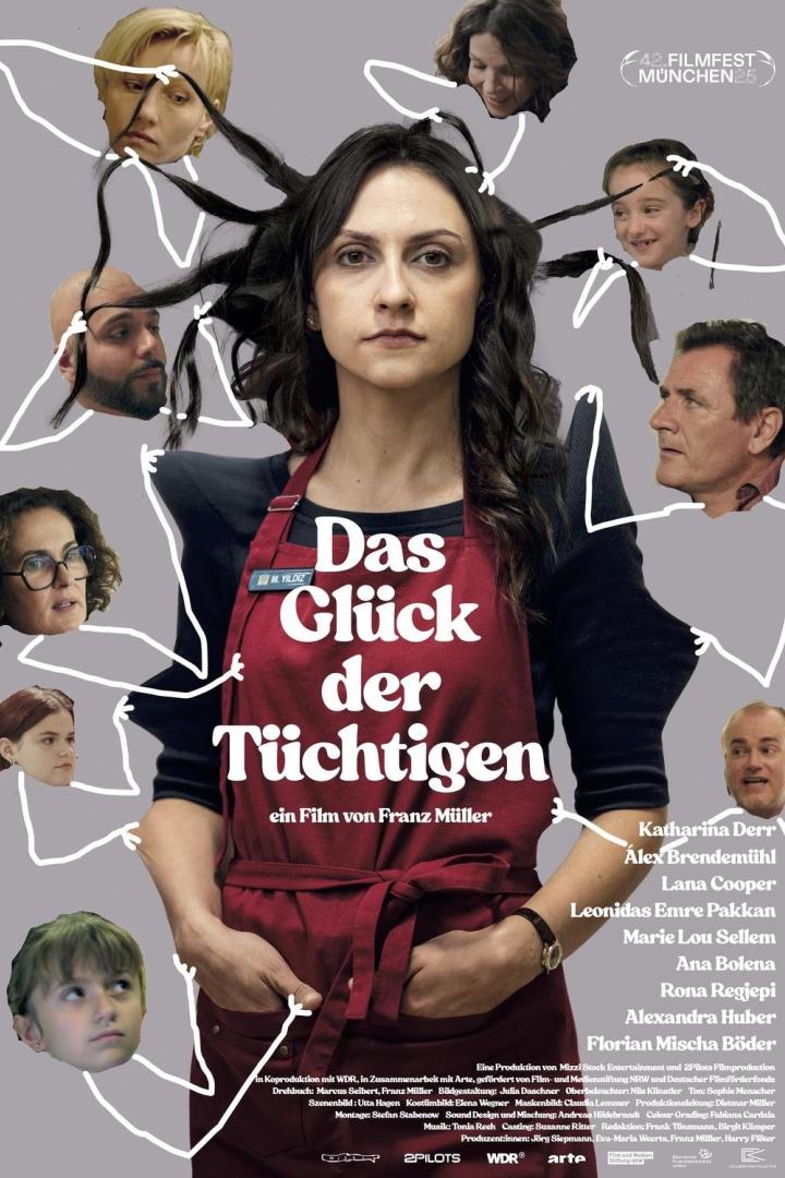 Das Filmplakat zu „Das Glück der Tüchtigen“ zeigt eine Frau mit Kochschürze, umgeben von Gesichtern.
