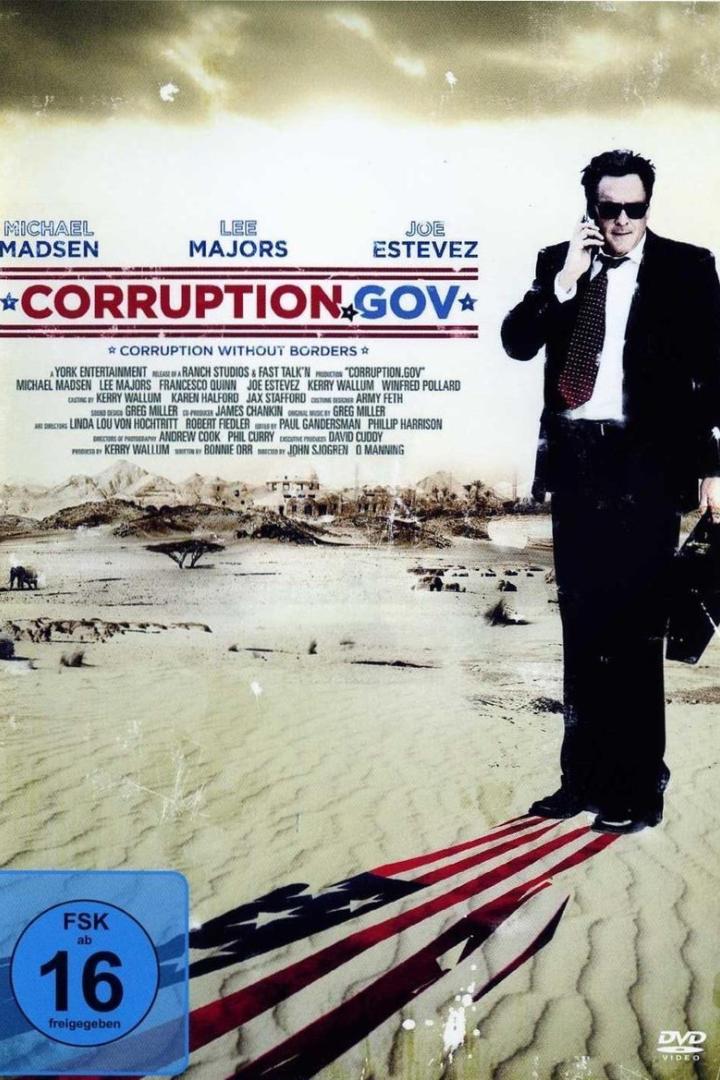 Das Filmplakat für „Corruption.Gov“ zeigt einen Mann im Anzug, der telefoniert und auf einer US-Flagge steht.