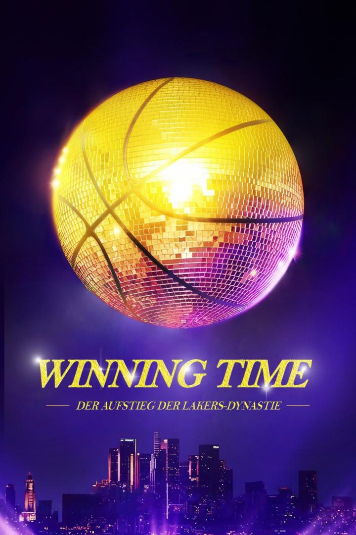 Ein Basketball in Form einer Discokugel vor der Skyline von Los Angeles für „Winning Time: Der Aufstieg der Lakers-Dynastie“.
