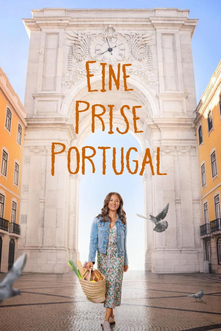 Eine Frau mit einem Korb voller Lebensmittel vor dem Triumphbogen in Lissabon, Titel „Eine Prise Portugal“.