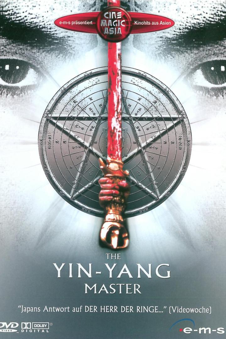 Das Filmplakat für „The Yin-Yang Master“ zeigt einen roten Stab vor einem Kompass und Augen.