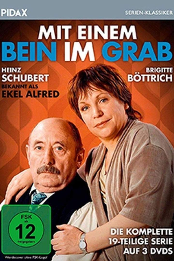 Das DVD-Cover der Serie „Mit einem Bein im Grab“ mit Heinz Schubert und Brigitte Böttrich.